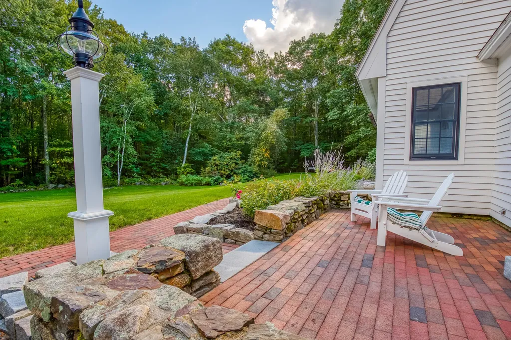 172 Mills Road Kennebunkport ME 04046