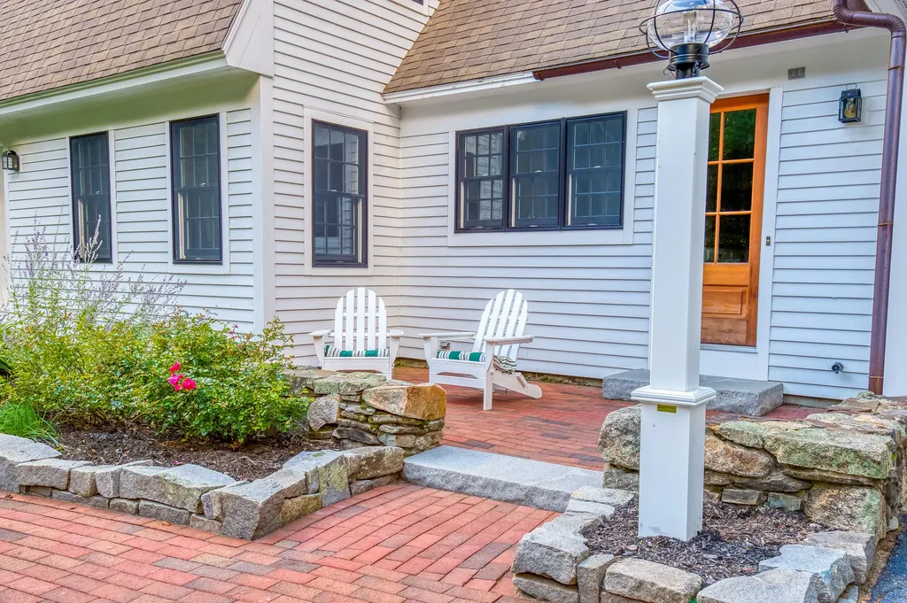 172 Mills Road Kennebunkport ME 04046