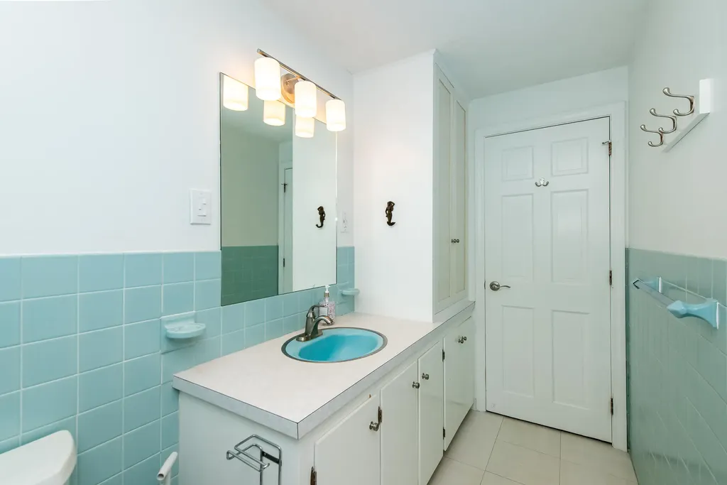 74 Royal Heights Wells ME 04090
