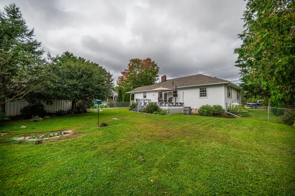 113 New Meadows Road West Bath ME 04530