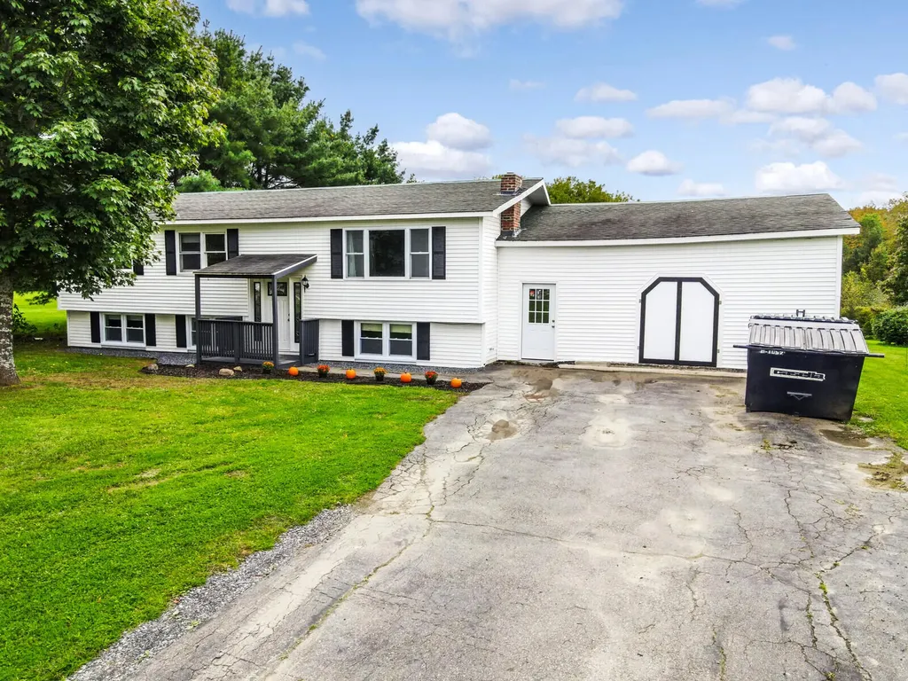 259 Center Road Fairfield ME 04937