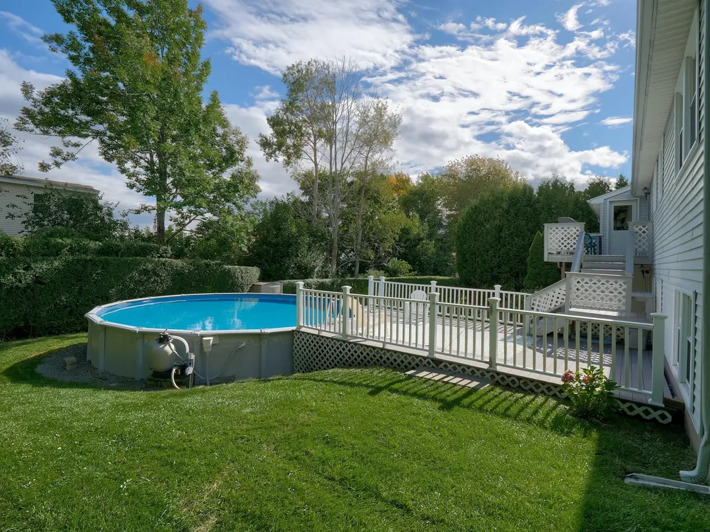12 Olympic Avenue Rockland ME 04841