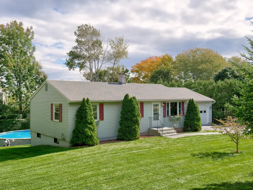 12 Olympic Avenue Rockland ME 04841