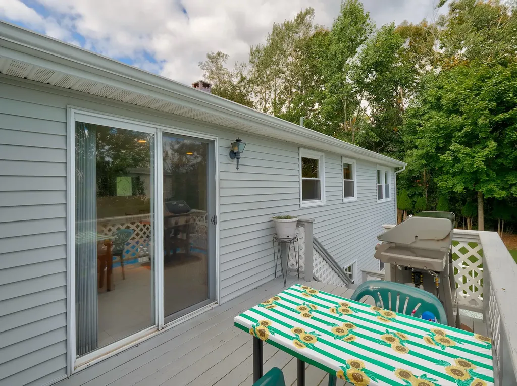 12 Olympic Avenue Rockland ME 04841