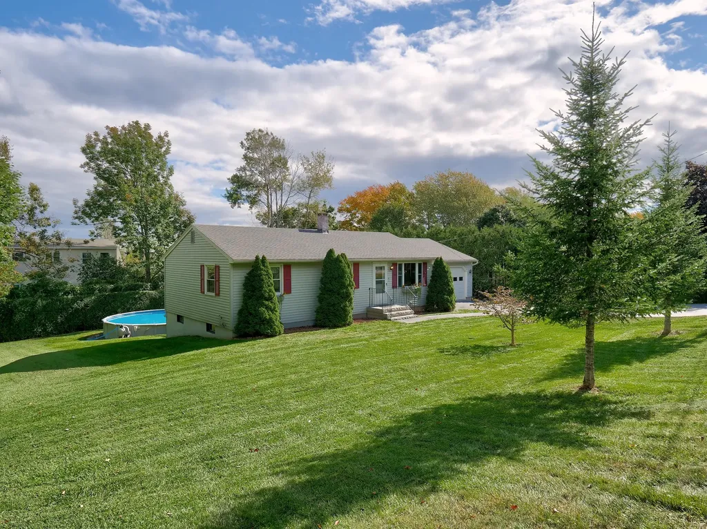 12 Olympic Avenue Rockland ME 04841