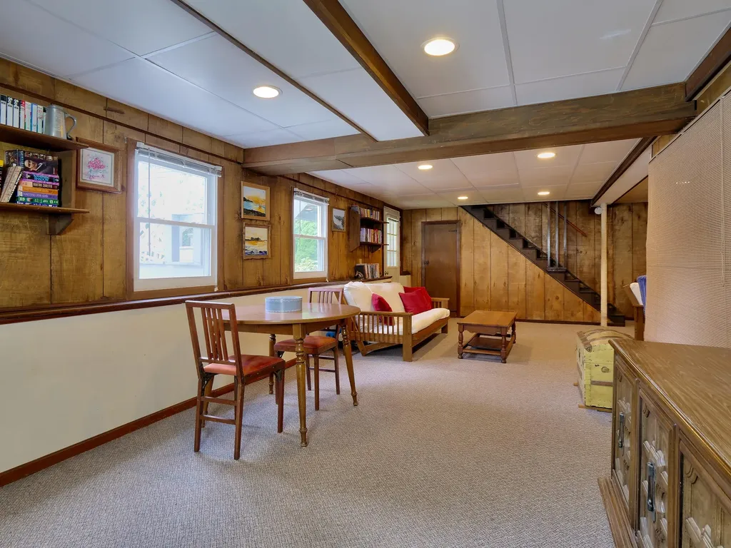 12 Olympic Avenue Rockland ME 04841