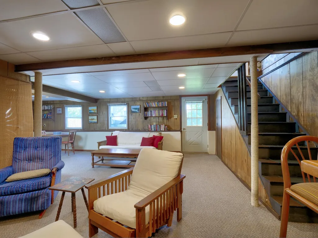 12 Olympic Avenue Rockland ME 04841