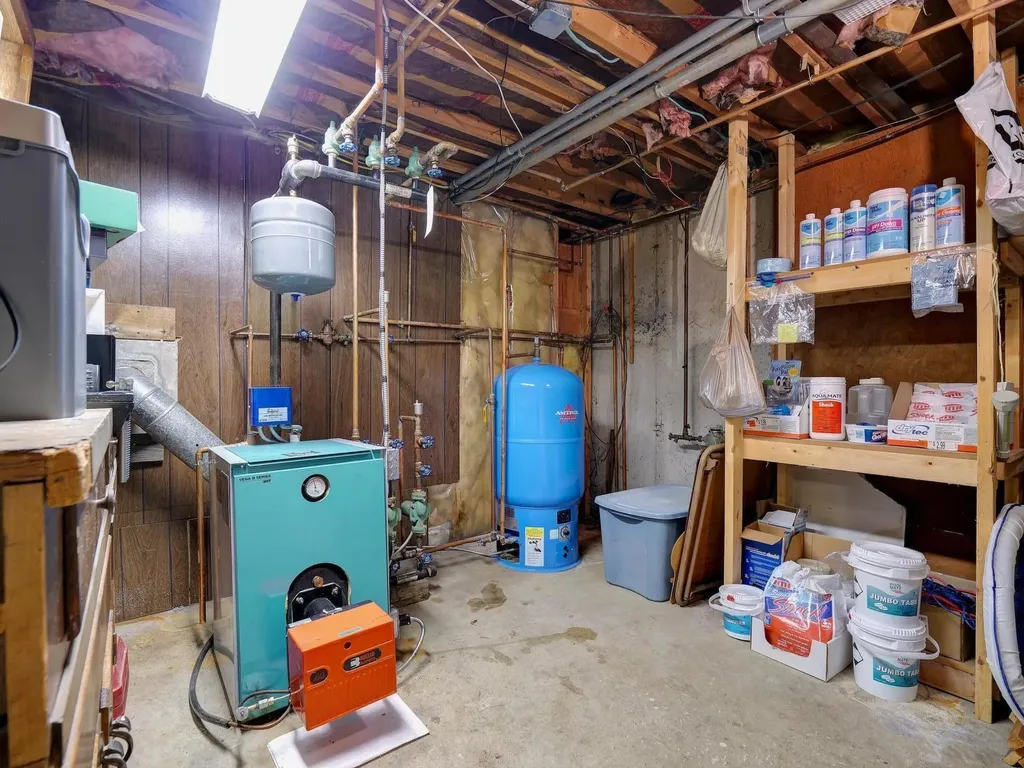 12 Olympic Avenue Rockland ME 04841