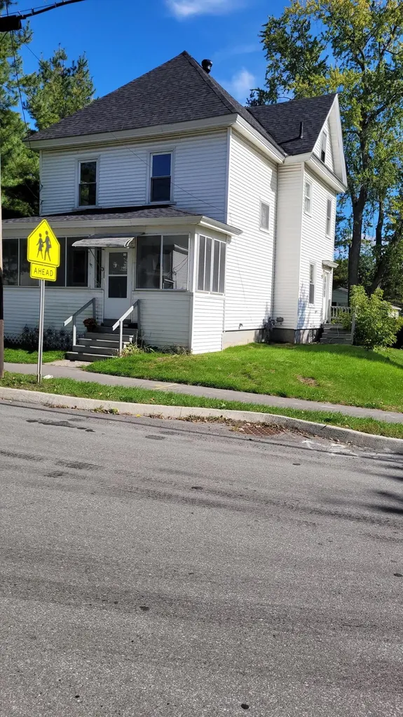 220 3rd Street Bangor ME 04401