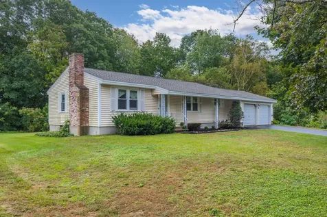9 Raydon Road York ME 03909