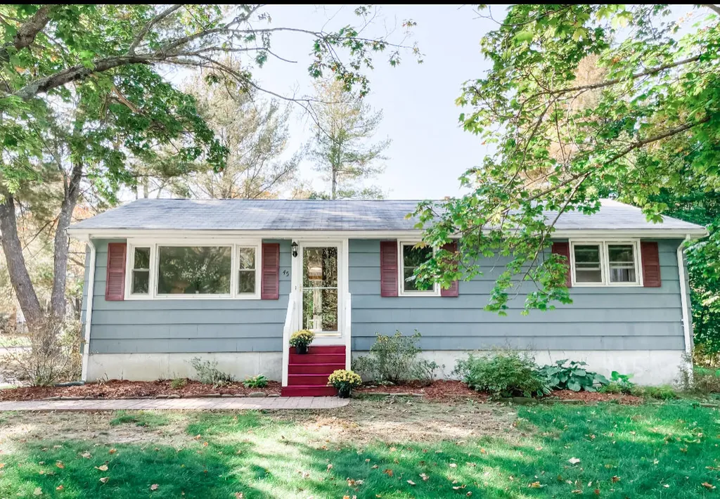 45 Constitution Drive Westbrook ME 04092