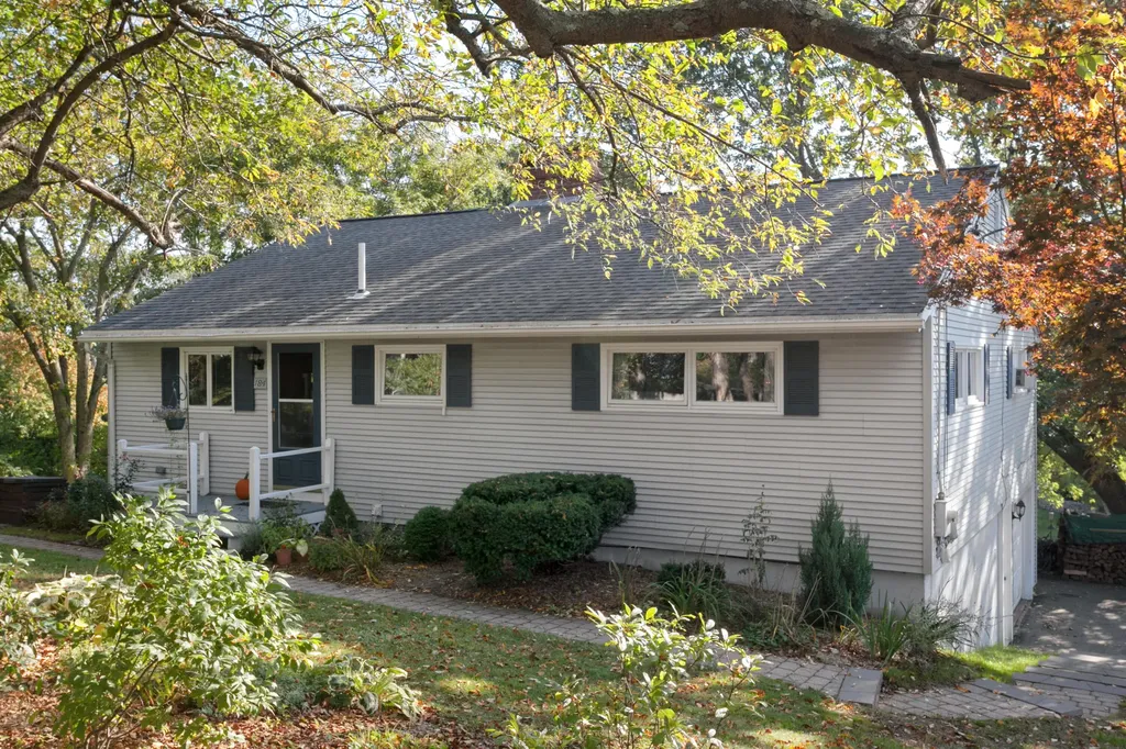 184 Cider Hill Road York ME 03909