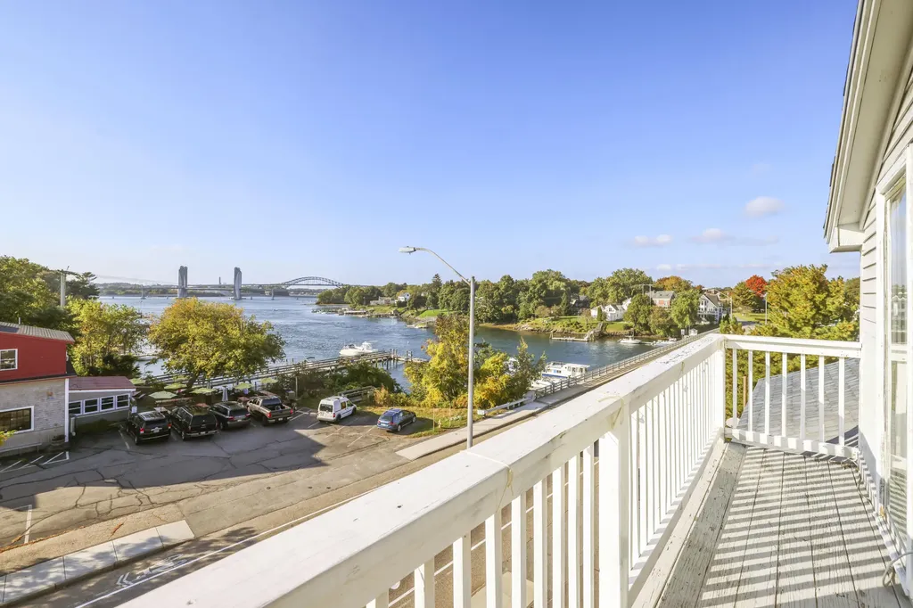 3 Island Avenue Kittery ME 03904