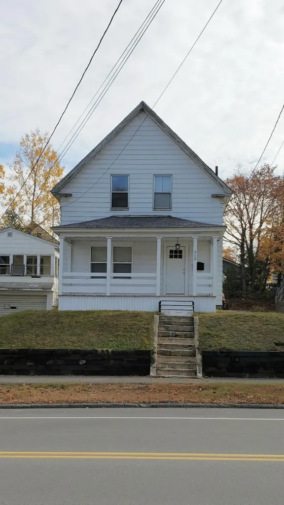 313 Katahdin Avenue Millinocket ME 04462