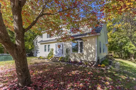 97 New County Road Rockland ME 04841