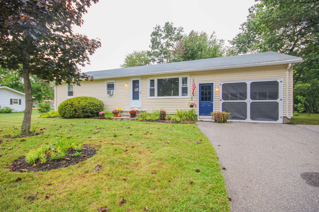 138 Farview Drive Sanford ME 04073