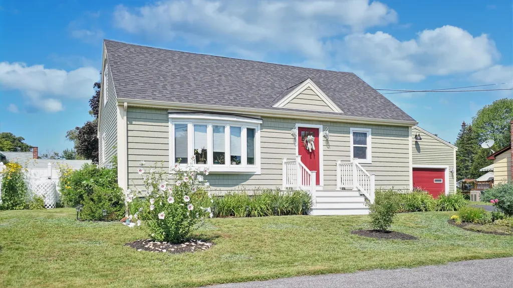 63 Constitution Drive Westbrook ME 04092