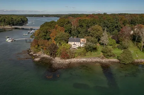 6 Follett Lane Kittery ME 03905