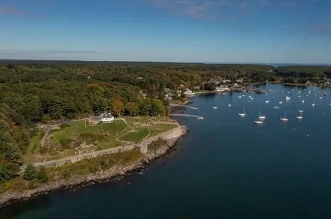 6 Follett Lane Kittery ME 03905
