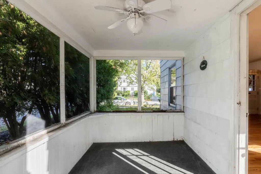 26 Dirigo Street Portland ME 04102