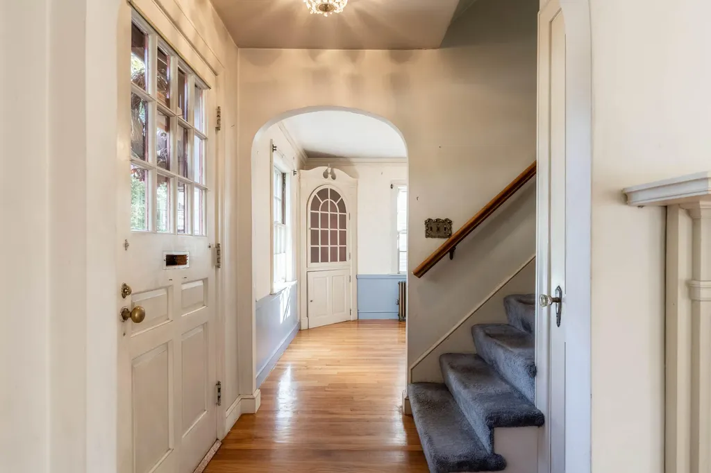 26 Dirigo Street Portland ME 04102
