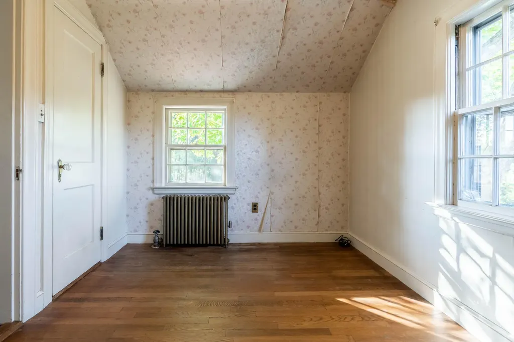 26 Dirigo Street Portland ME 04102
