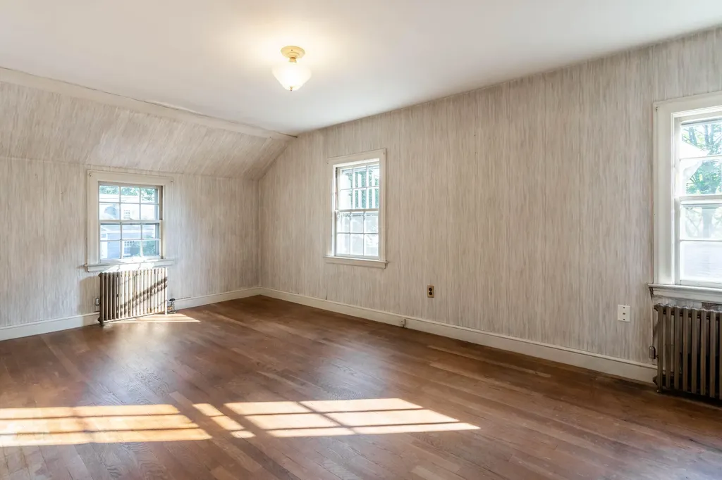 26 Dirigo Street Portland ME 04102