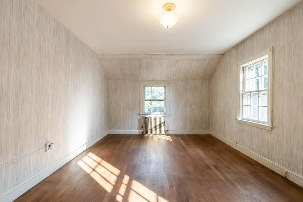 26 Dirigo Street Portland ME 04102