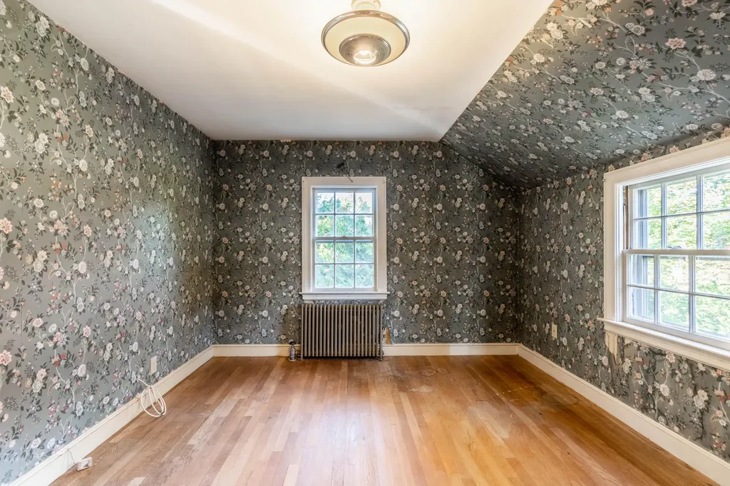 26 Dirigo Street Portland ME 04102
