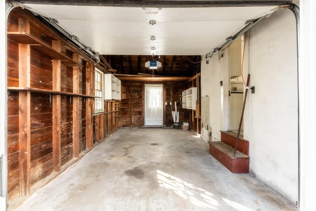 26 Dirigo Street Portland ME 04102