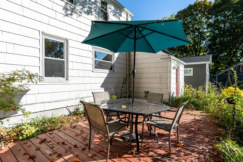 26 Dirigo Street Portland ME 04102