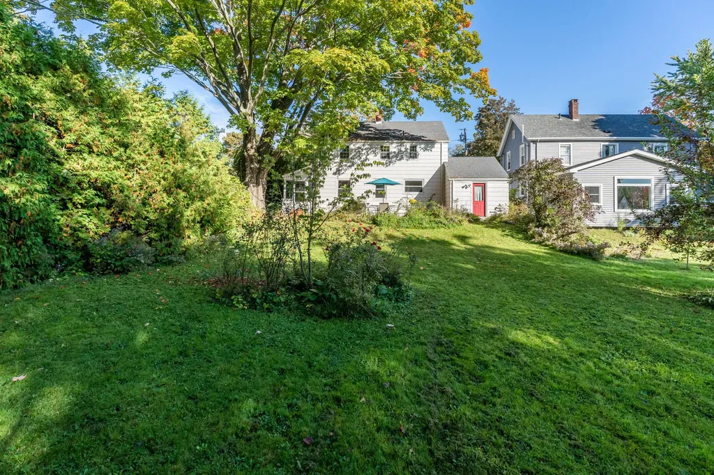 26 Dirigo Street Portland ME 04102