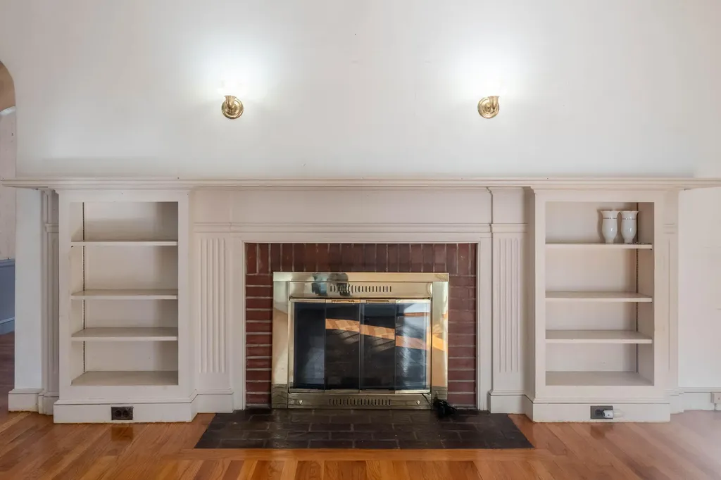 26 Dirigo Street Portland ME 04102