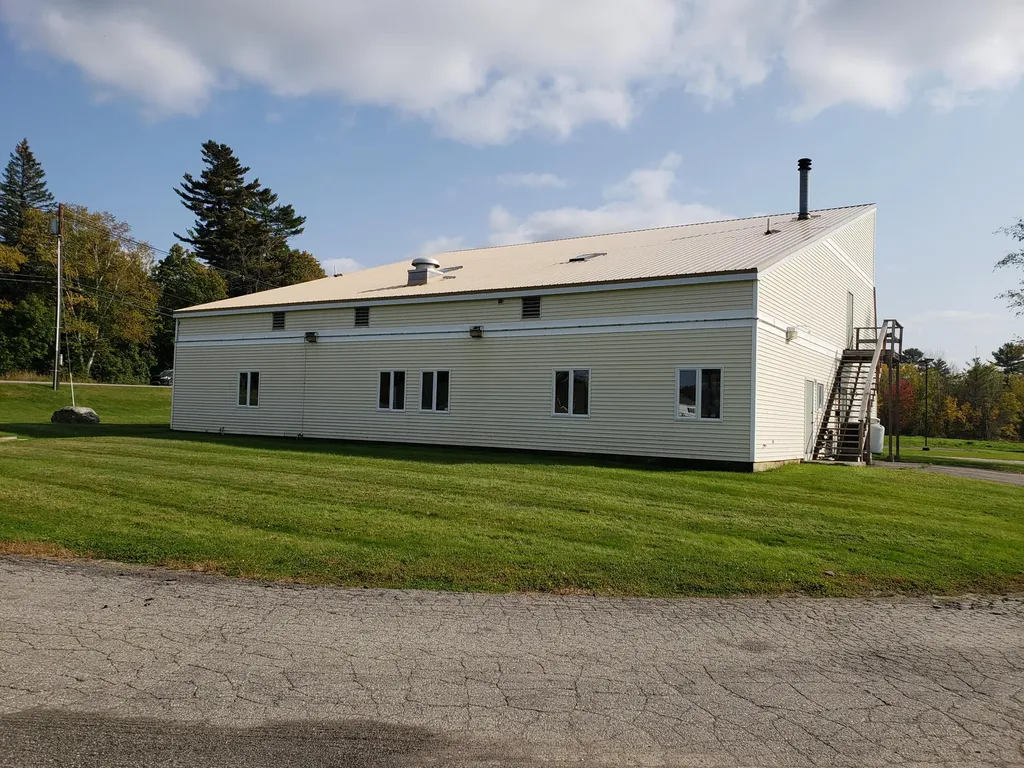 1570 Broadway Bangor ME 04401