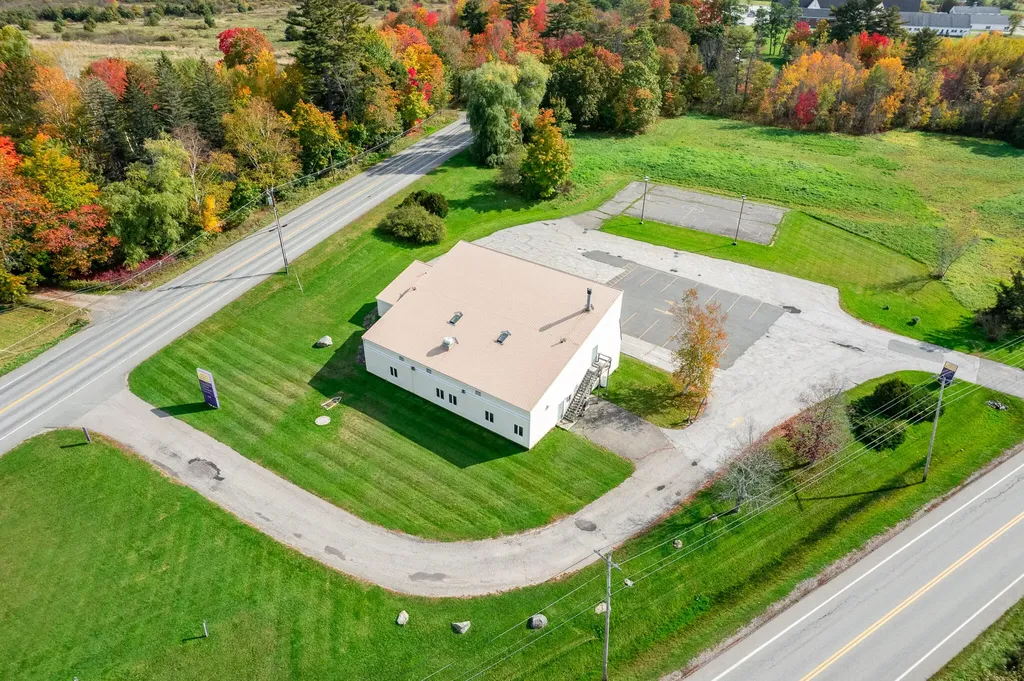 1570 Broadway Bangor ME 04401