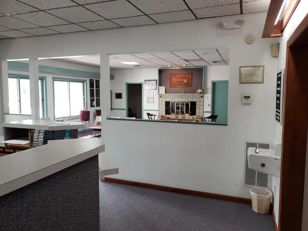 1570 Broadway Bangor ME 04401