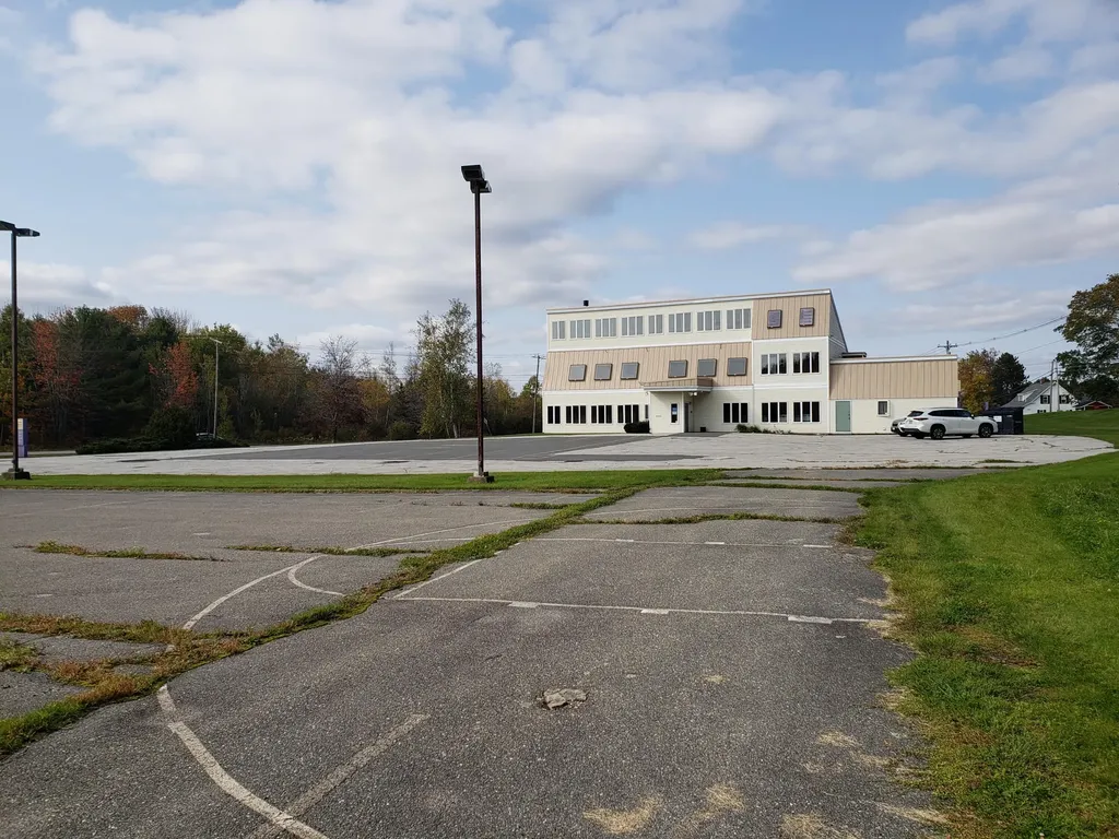 1570 Broadway Bangor ME 04401