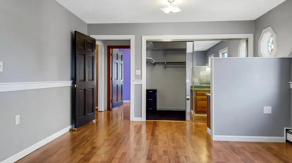 15 Ayer Street Oakland ME 04963