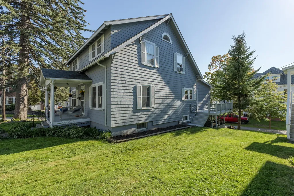 4 William Street Bangor ME 04401