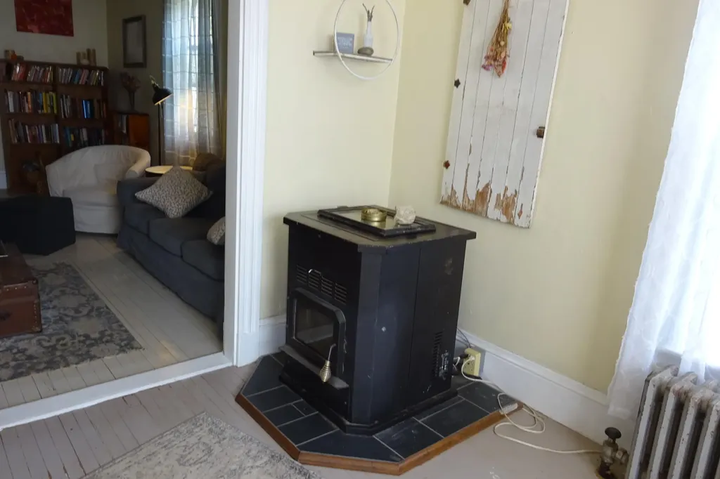 52 Blackstone Street Bangor ME 04401