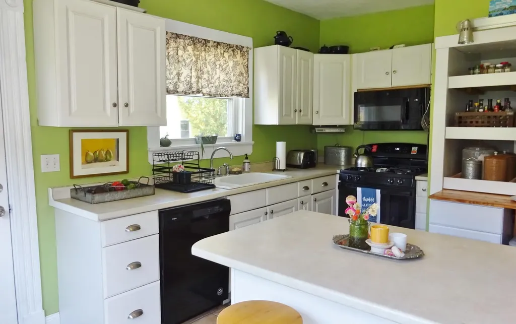 52 Blackstone Street Bangor ME 04401
