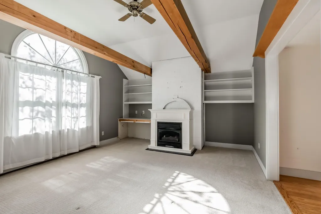 224 Middle Road Falmouth ME 04105