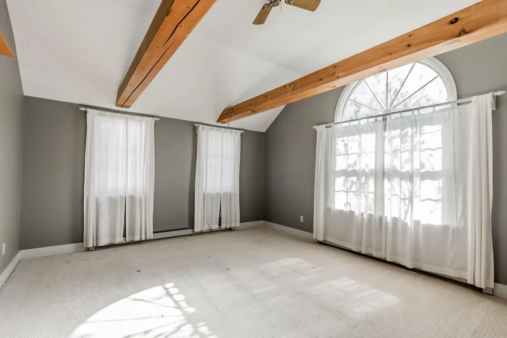 224 Middle Road Falmouth ME 04105