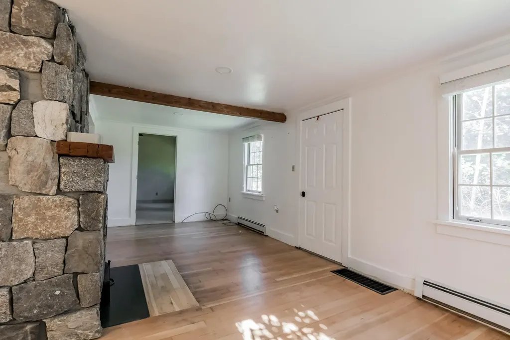 224 Middle Road Falmouth ME 04105