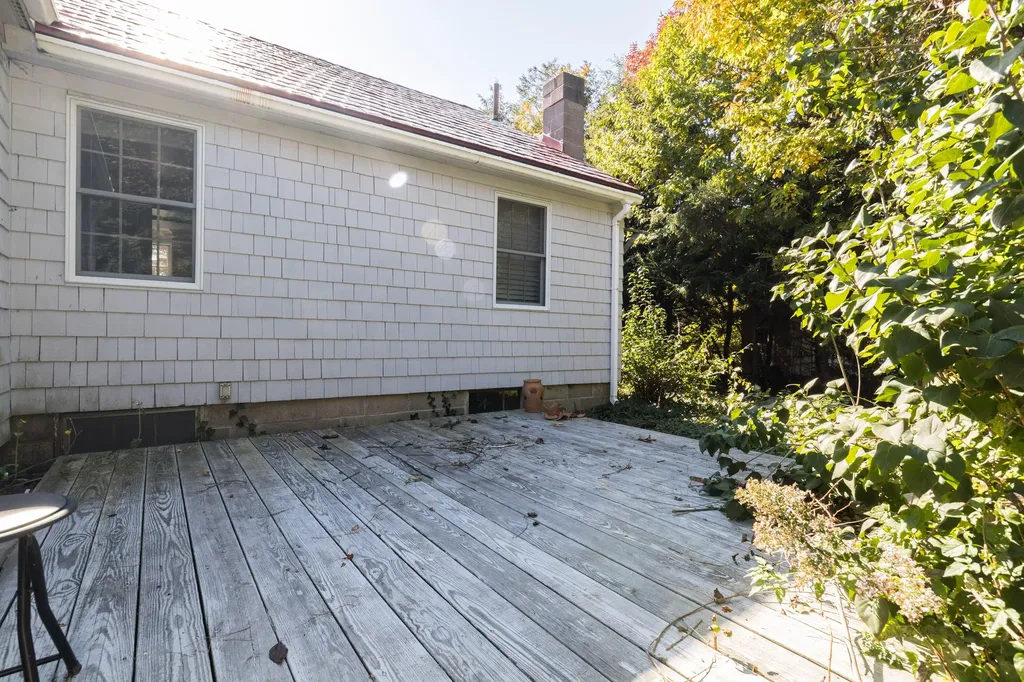 224 Middle Road Falmouth ME 04105