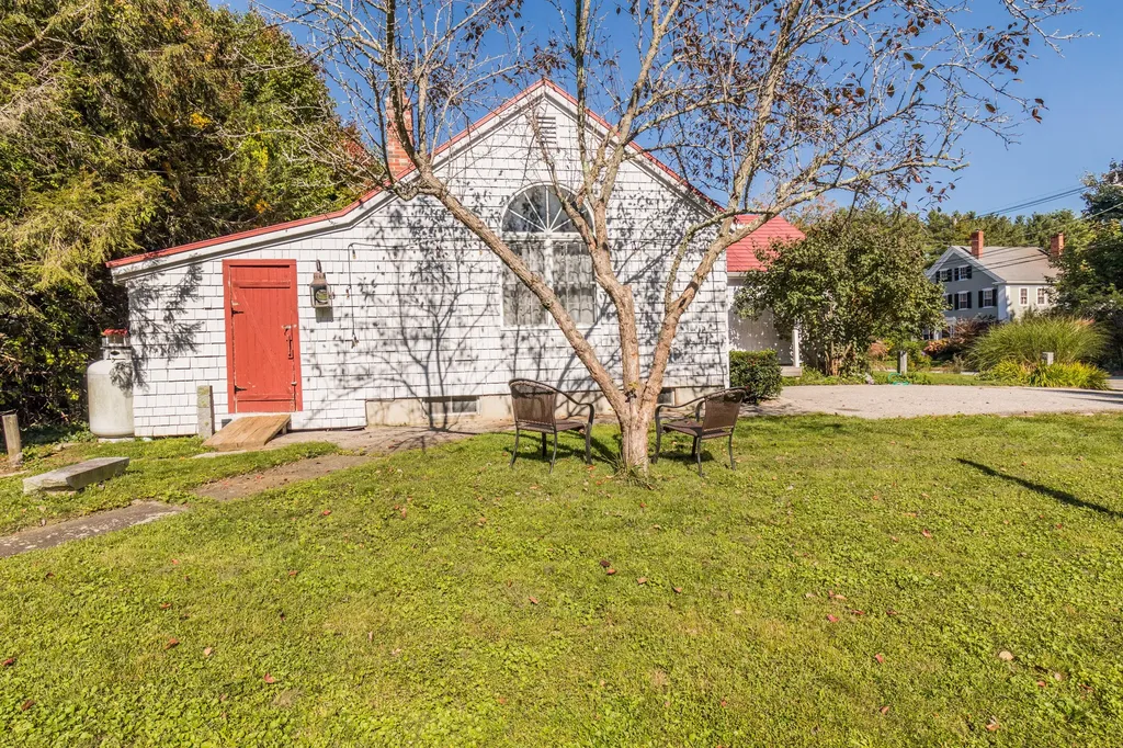 224 Middle Road Falmouth ME 04105