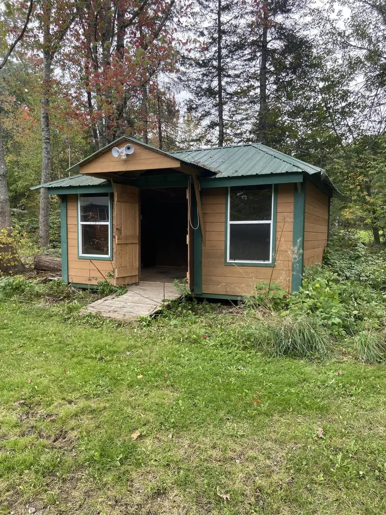 245 Clewleyville Road Eddington ME 04428