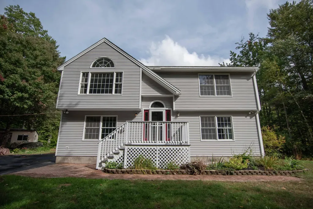 96 Lawrence Road Gray ME 04039
