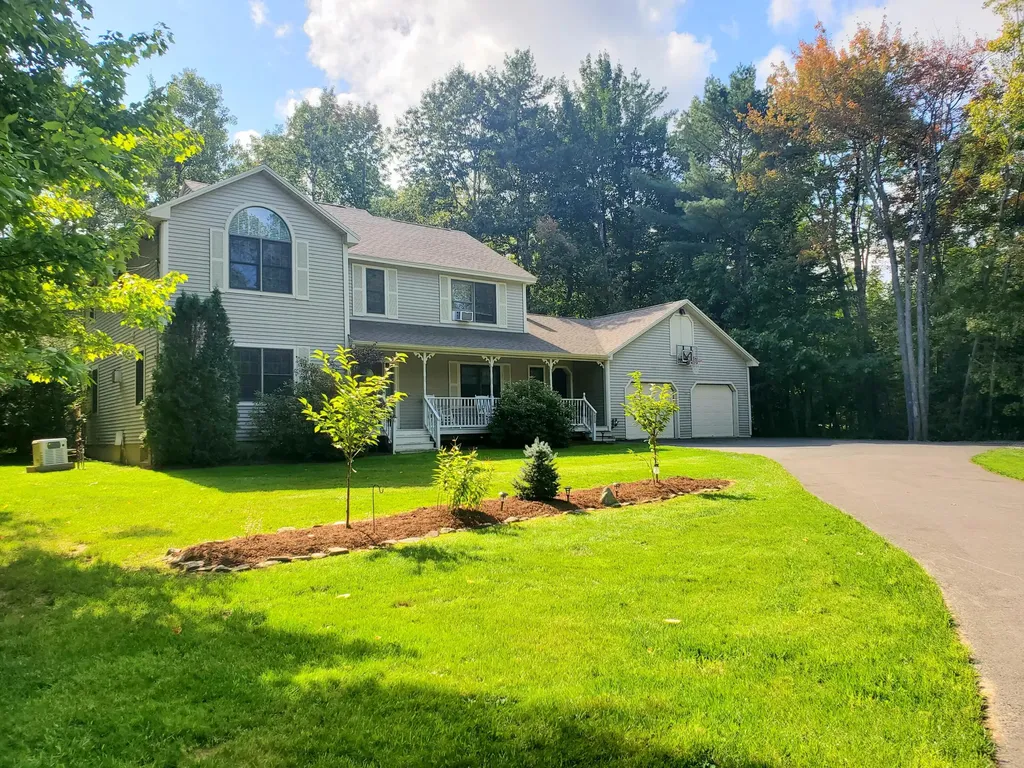 14 Surrey Lane Hampden ME 04444