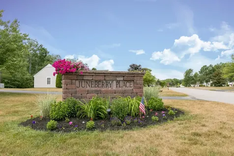 25 Mulberry Lane Scarborough ME 04074